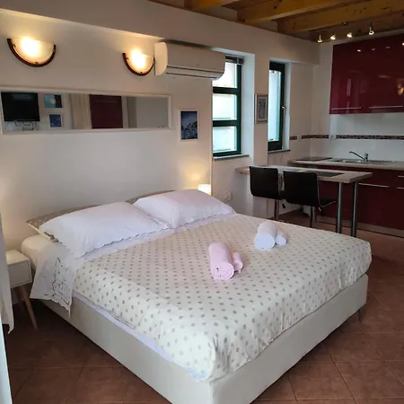 Leonarda Μεντουλίν