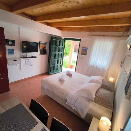 Leonarda * Μεντουλίν