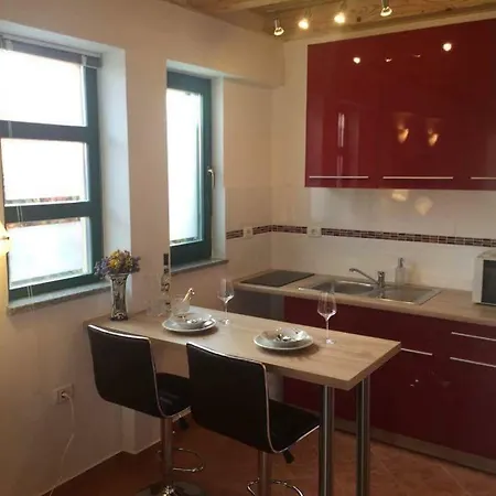 Leonarda Μεντουλίν